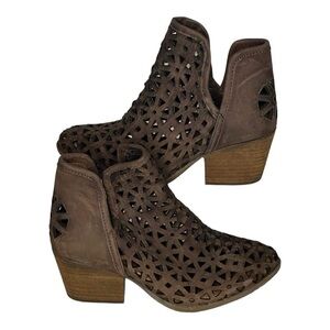 Musse & Cloud Athena Dark Brown Leather Cutout Laser Cut Booties Size 7